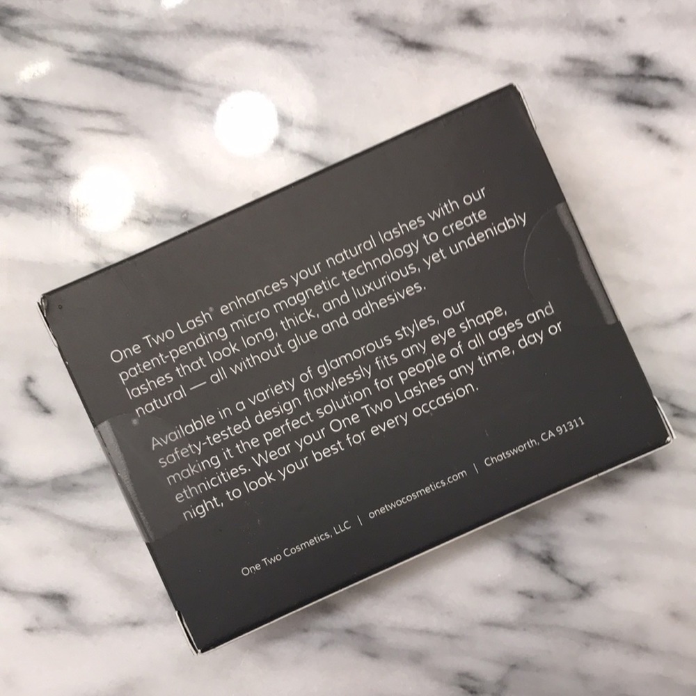 One Two Cosmetics - Magnetic Lashes / Eyelashes - Picture 3 of 6